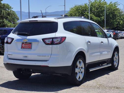 Summit White 2016 Chevrolet Traverse 1LT