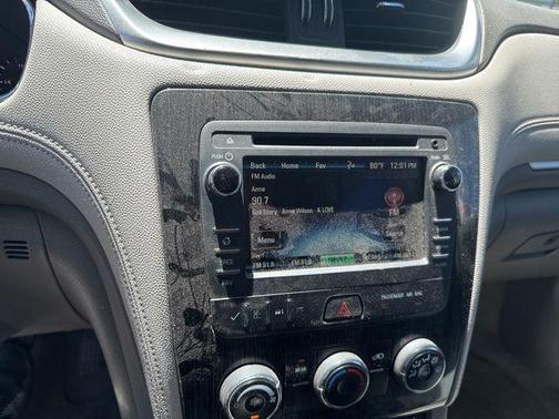 Summit White 2016 Chevrolet Traverse 1LT