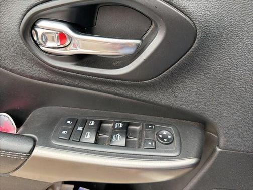 Velvet Red Pearlcoat 2019 Jeep Cherokee Latitude Plus