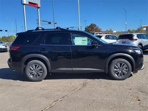 2025 Nissan Pathfinder SV FWD
