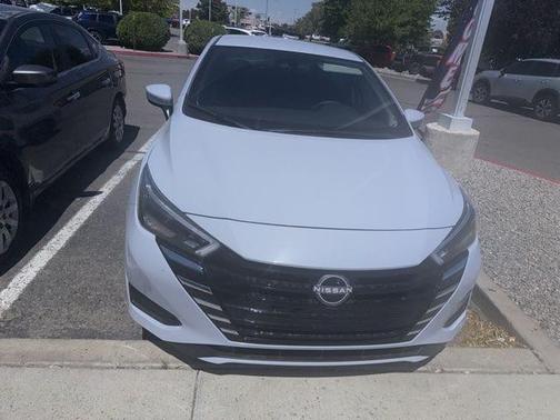 Gray Sky Pearl 2025 Nissan Versa 1.6 SV