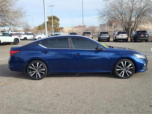 2020 Nissan Altima SR FWD