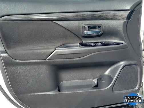 2018 Mitsubishi Outlander LE