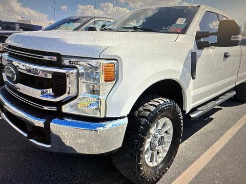 Oxford White 2022 Ford F-250 XLT