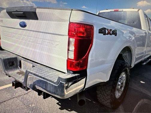Oxford White 2022 Ford F-250 XLT