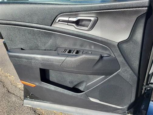 2024 Kia Sportage Hybrid LX