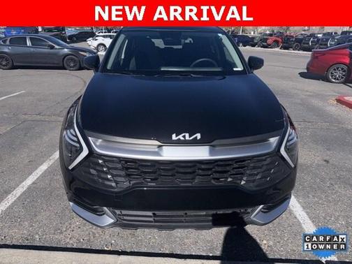 2024 Kia Sportage Hybrid LX