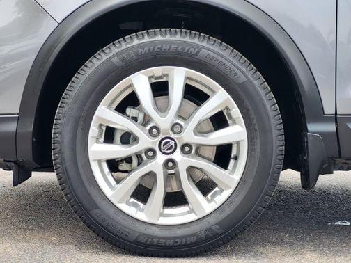 Gun Metallic 2021 Nissan Rogue Sport S