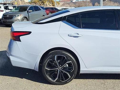 2024 Nissan Altima SR Intelligent AWD