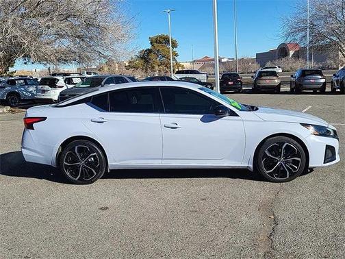 2024 Nissan Altima SR Intelligent AWD