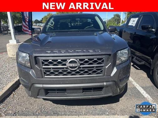 2024 Nissan Frontier SV