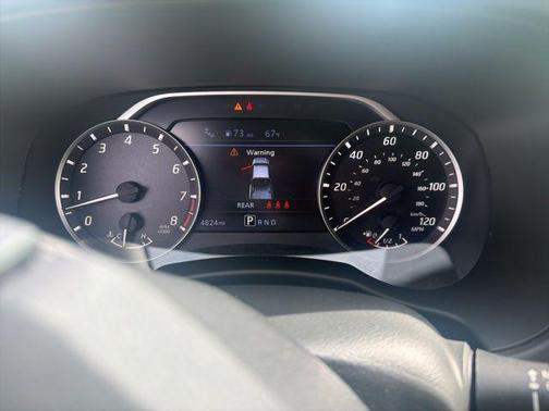 Glacier White 2025 Nissan Frontier SV