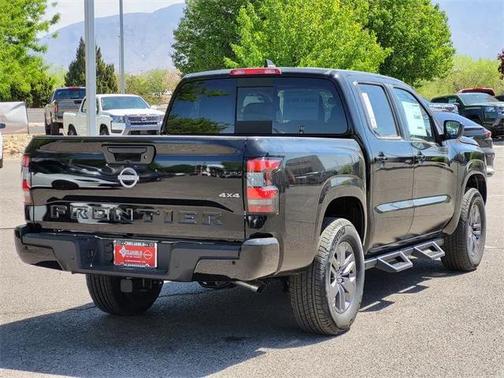 2025 Nissan Frontier SV