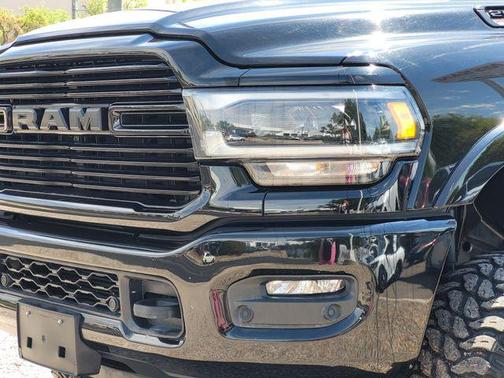 Diamond Black Crystal Pearlcoat 2022 RAM 2500 Laramie Mega Cab 4x4 6'4' Box