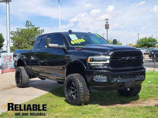 Diamond Black Crystal Pearlcoat 2022 RAM 2500 Laramie Mega Cab 4x4 6'4' Box