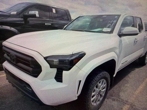 Ice 2024 Toyota Tacoma SR5