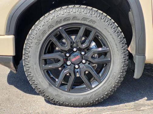 Desert Sand Metallic 2023 GMC Sierra 1500 Elevation