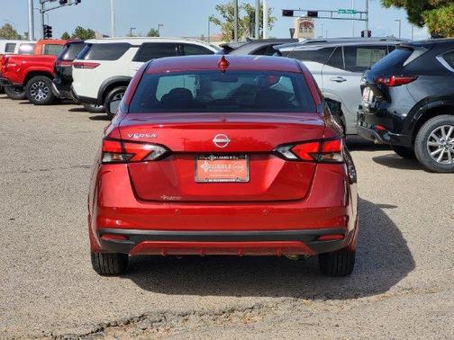 Scarlet Ember Tintcoat 2025 Nissan Versa 1.6 SV