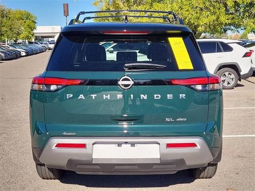 2024 Nissan Pathfinder SL 4WD