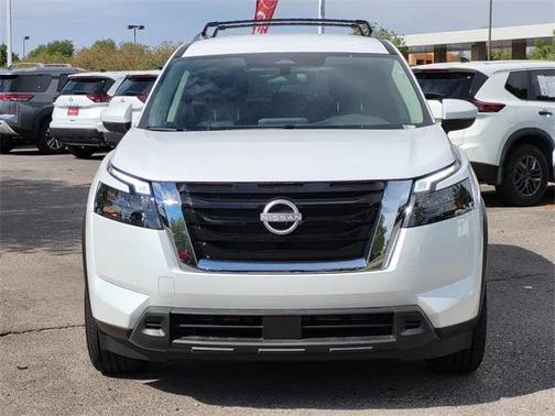 2025 Nissan Pathfinder SV FWD