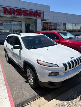 Bright White Clearcoat 2017 Jeep Cherokee Sport