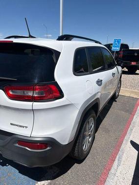 Bright White Clearcoat 2017 Jeep Cherokee Sport
