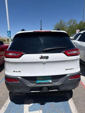 Bright White Clearcoat 2017 Jeep Cherokee Sport