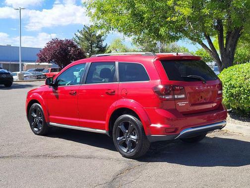Redline 2 Coat Pearl 2018 Dodge Journey Crossroad
