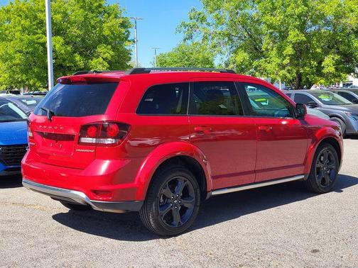 Redline 2 Coat Pearl 2018 Dodge Journey Crossroad