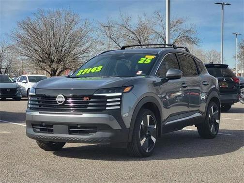 2025 Nissan Kicks SR