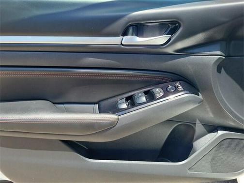 2023 Nissan Altima SR FWD