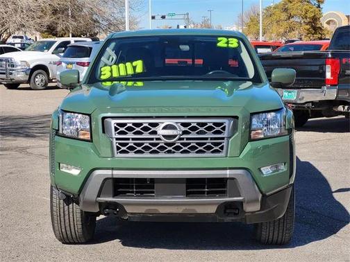 2023 Nissan Frontier SV