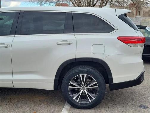 2018 Toyota Highlander LE Plus