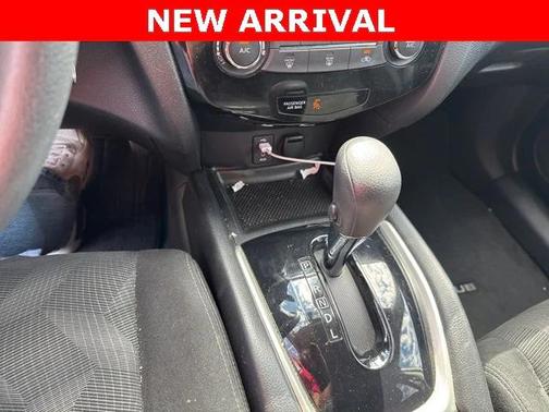 2014 Nissan Rogue S