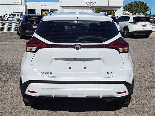 2024 Nissan Kicks SV