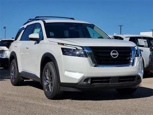 2025 Nissan Pathfinder SV FWD