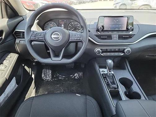 2025 Nissan Altima S FWD