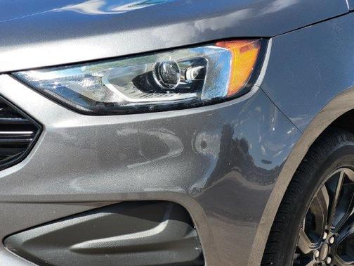 Carbonized Gray Metallic 2024 Ford Edge SE