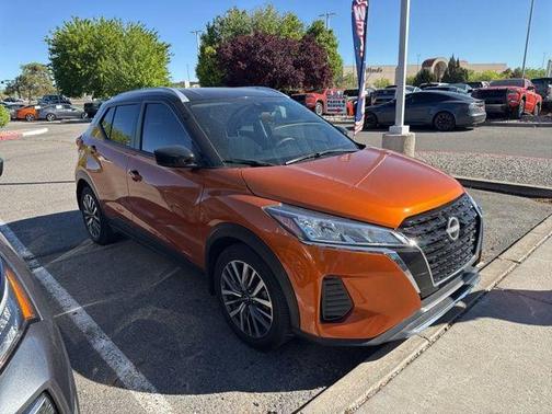 Monarch Orange Metallic/Super Black 2023 Nissan Kicks SV