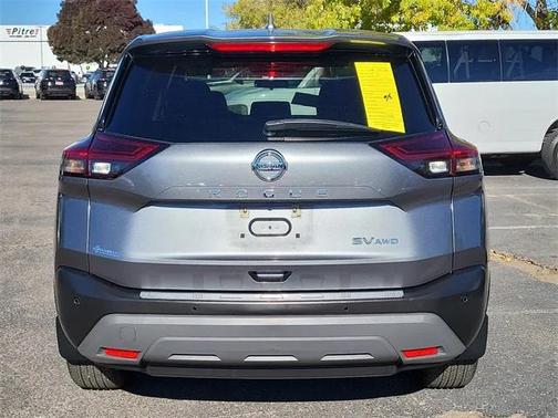 2021 Nissan Rogue SV