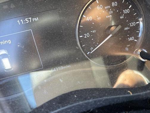 Aspen White 2021 Nissan Kicks SR