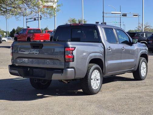 Gun Metallic 2024 Nissan Frontier SV