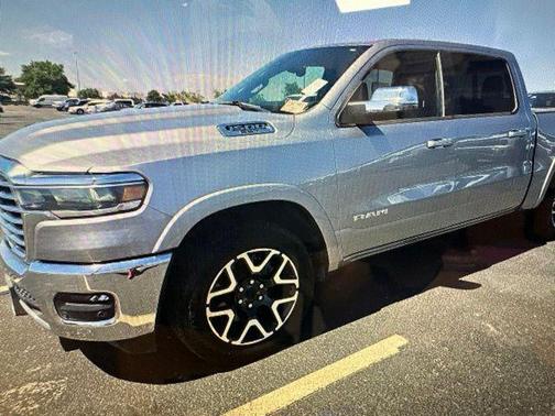 Billet Silver Metallic 2025 RAM 1500 Laramie