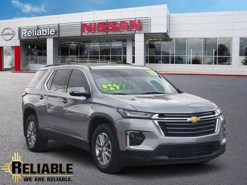 Sterling Gray Metallic 2023 Chevrolet Traverse LT Cloth