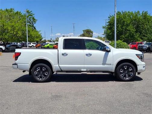 2024 Nissan Titan Platinum Reserve