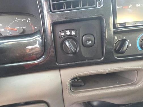 2000 Ford Excursion XLT