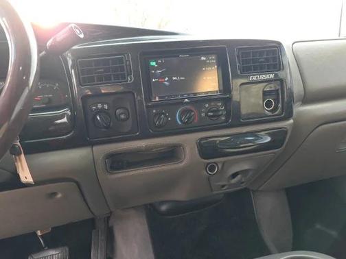 2000 Ford Excursion XLT
