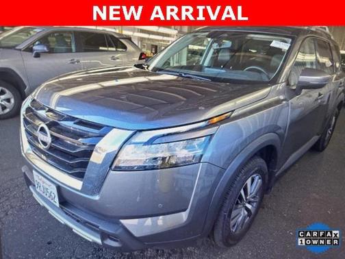 2024 Nissan Pathfinder SL FWD