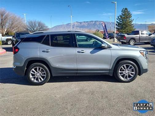 2024 GMC Terrain SLT