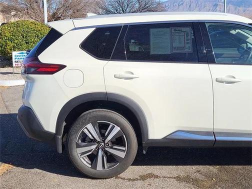 2022 Nissan Rogue SL